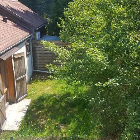 En Bois Avec Jardin Clos *